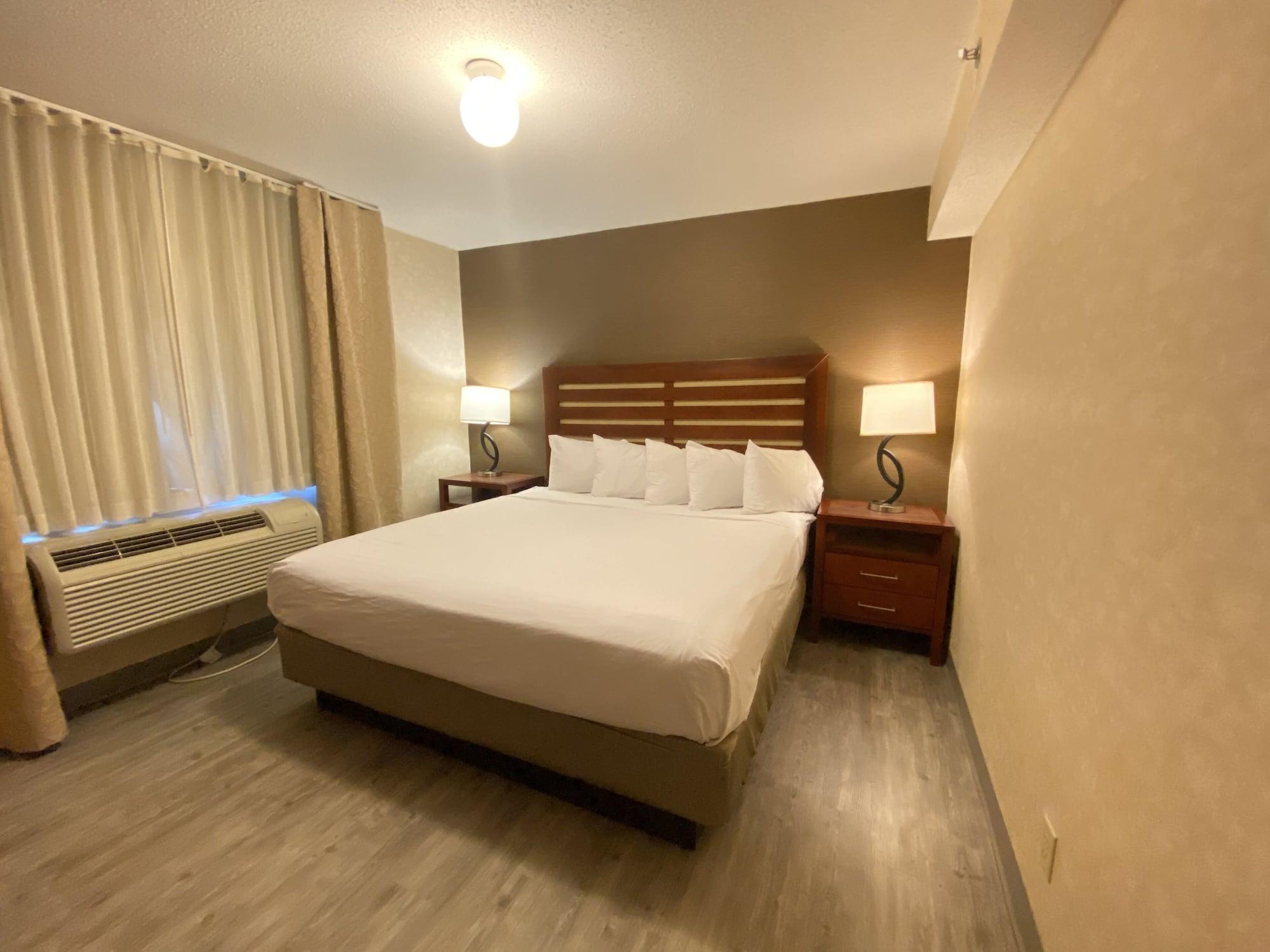 Hotel Wyndham Garden Grand Rapids Airport Exterior foto